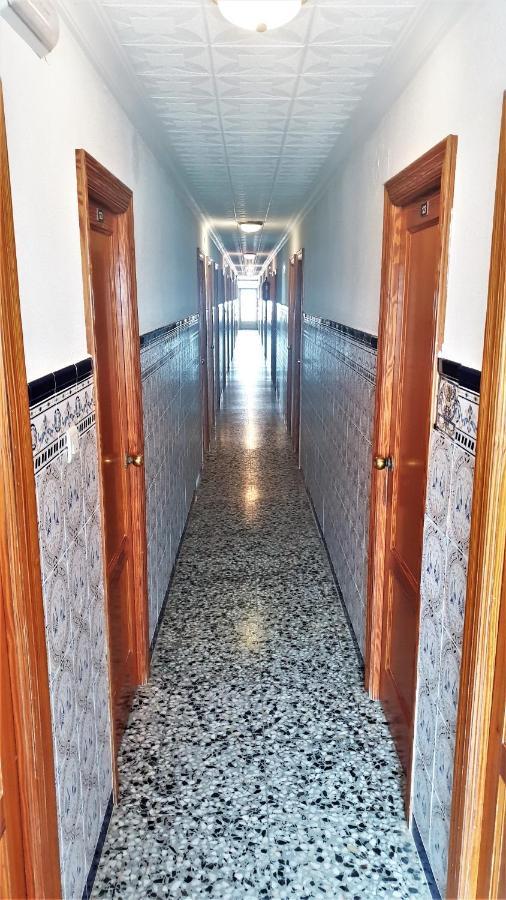 Vacansis Habitaciones De Hostal A Primera Linea De Playa En Cullera Esterno foto