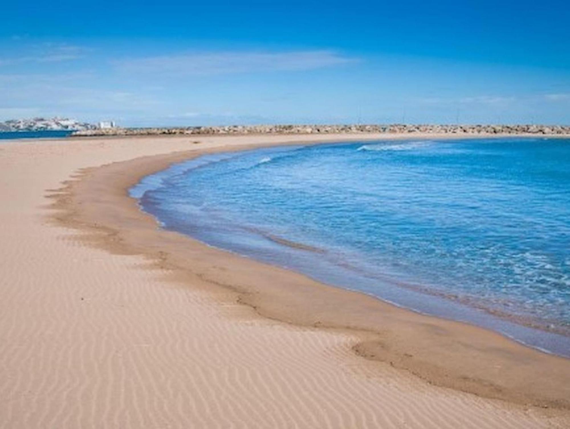 Vacansis Habitaciones De Hostal A Primera Linea De Playa En Cullera Esterno foto
